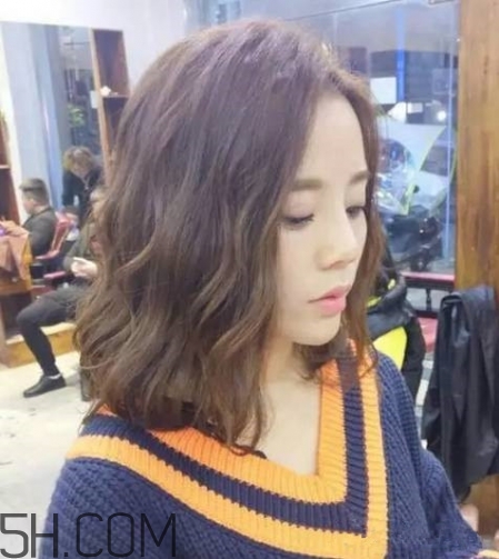 齊肩燙發(fā)圖片大全 齊肩燙發(fā)發(fā)型圖片女 齊肩燙發(fā)圖片大全 齊肩燙發(fā)發(fā)型圖片女