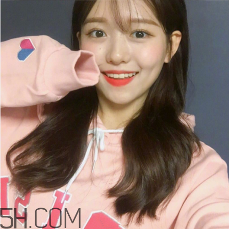 長卷發(fā)發(fā)型圖片女2022 長卷發(fā)圖片女神范 長卷發(fā)發(fā)型圖片女2022 長卷發(fā)圖片女神范