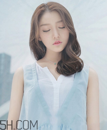 齊肩燙發(fā)圖片大全 齊肩燙發(fā)發(fā)型圖片女 齊肩燙發(fā)圖片大全 齊肩燙發(fā)發(fā)型圖片女