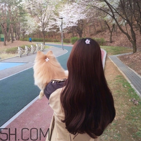 長卷發(fā)發(fā)型圖片女2022 長卷發(fā)圖片女神范 長卷發(fā)發(fā)型圖片女2022 長卷發(fā)圖片女神范