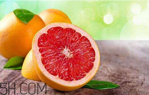 紅心柚子是轉(zhuǎn)基因的嗎？柚子皮泡水的功效