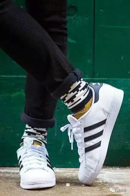 小白鞋哪個牌子好_2022小白鞋品牌排行榜 小白鞋哪個牌子好_2022小白鞋品牌排行榜