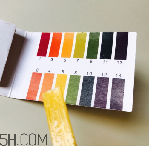 伊詩(shī)貝格保濕滋顏乳多少錢(qián) 伊詩(shī)貝格保濕滋顏乳怎么樣