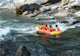 漂流有年齡限制嗎？漂流需要帶什么東西？