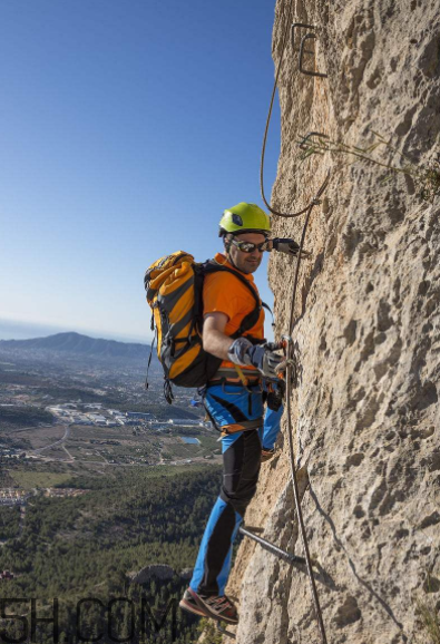 爬山為什么會膝蓋疼？夏季登山注意事項