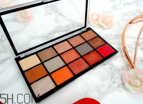 mua15色眼影盤怎么樣？mua15色眼影盤畫法步驟