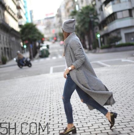 羊毛大衣能淋雨嗎？羊毛大衣可以暴曬嗎？