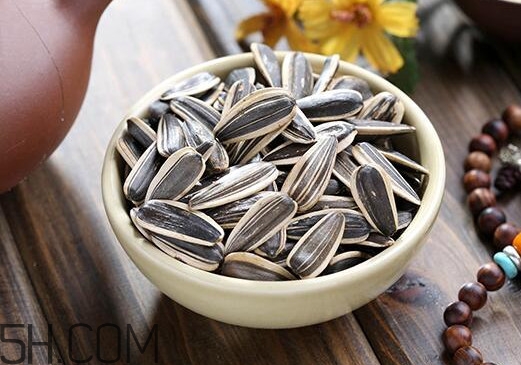 葵花籽可以生吃嗎？葵花籽可以多吃嗎