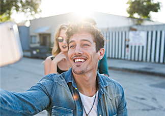 肺氣腫為什么呼吸困難？肺氣腫為什么嗓子發(fā)癢？