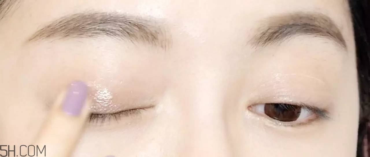 新手怎么化妝好看_新手化妝正確步驟 新手怎么化妝好看_新手化妝正確步驟