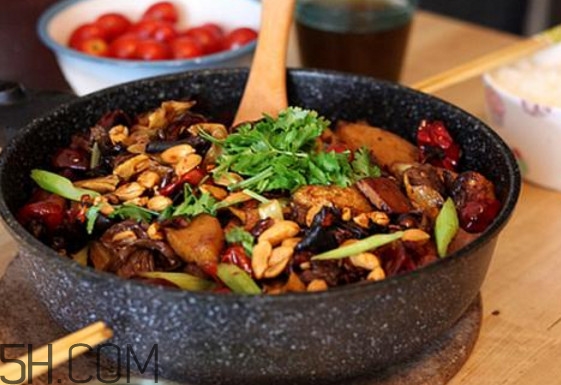 麻辣香鍋底料怎么做？冒菜和麻辣香鍋有什么區(qū)別