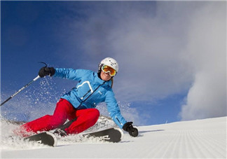 滑雪裝備有哪些？如何選擇滑雪板的長(zhǎng)度？