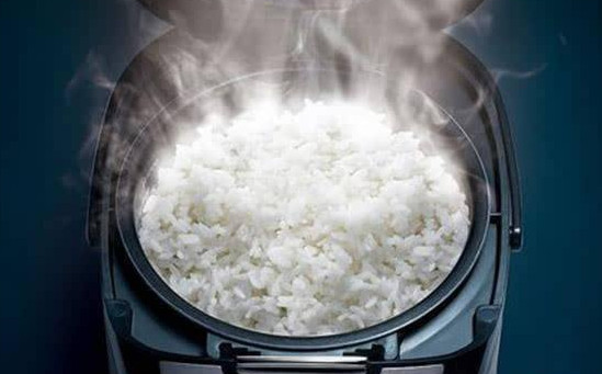 不用電飯鍋怎么煮飯？煮飯時飯和水的比例是多少