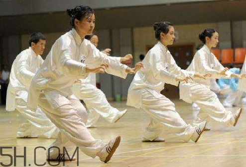 八段錦是誰創(chuàng)立的？八段錦什么時(shí)候練最好