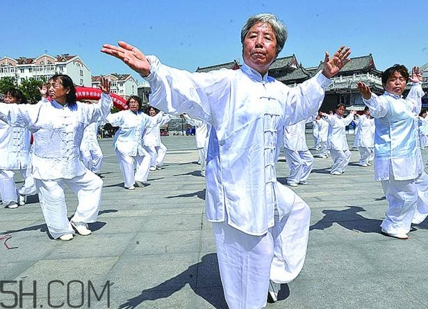 八段錦是誰創(chuàng)立的？八段錦什么時(shí)候練最好