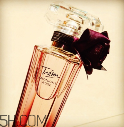 蘭蔻珍愛午夜玫瑰香水適合年齡_好聞嗎 蘭蔻珍愛午夜玫瑰香水適合年齡_好聞嗎