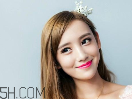 吧唧一口什么意思 女生說吧唧是什么意思 吧唧一口什么意思 女生說吧唧是什么意思