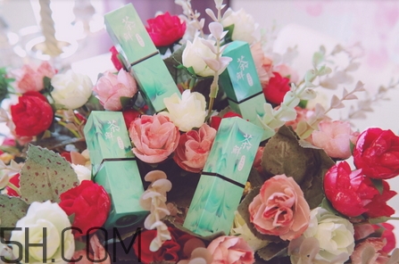 土家硒泥坊茶鮮唇膏哪個(gè)顏色好看_哪個(gè)色號(hào)最火 土家硒泥坊茶鮮唇膏哪個(gè)顏色好看_哪個(gè)色號(hào)最火