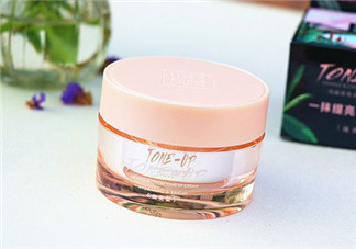 謎尚和瑪麗黛佳素顏霜哪個(gè)好？素顏霜對(duì)皮膚傷害大嗎？