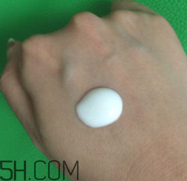 悅木之源夏威夷礦泉水冰潤乳怎么樣_好用嗎 悅木之源夏威夷礦泉水冰潤乳怎么樣_好用嗎