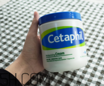 絲塔芙致潤(rùn)保濕霜怎么樣？絲塔芙致潤(rùn)保濕霜好用嗎？