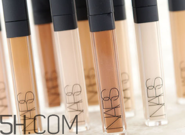 得鮮遮瑕液真假對比圖 遮瑕用哪種好 得鮮遮瑕液真假對比圖 遮瑕用哪種好