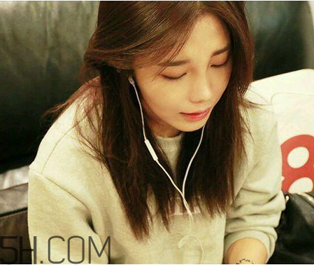 說女生白蓮花是什么意思 形容一個人白蓮花是什么意思 說女生白蓮花是什么意思 形容一個人白蓮花是什么意思