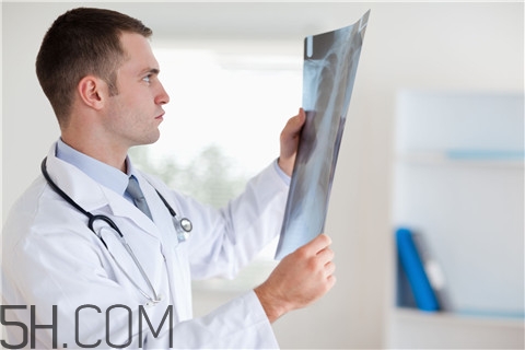 水痘會(huì)傳染嗎？水痘會(huì)留疤嗎？