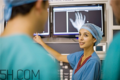 紅眼病多發(fā)于什么季節(jié)?紅眼病對視會傳染嗎? 紅眼病多發(fā)于什么季節(jié)?紅眼病對視會傳染嗎?