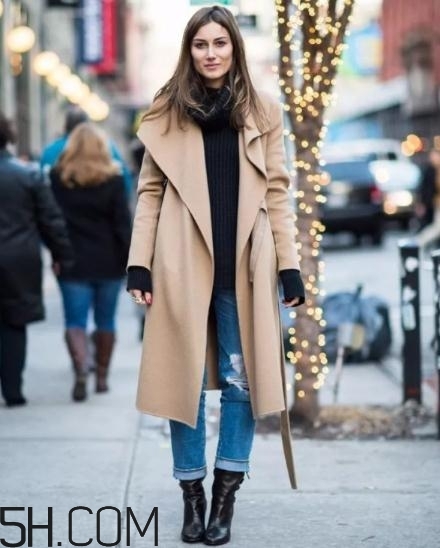 高領(lǐng)毛衣搭配什么外套？高領(lǐng)毛衣怎么搭配外套？