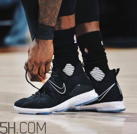 籃球鞋可以當(dāng)跑步鞋嗎？籃球鞋適合跑步嗎？