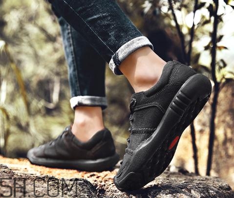 登山鞋可以跑步嗎？登山鞋可以平時穿嗎？