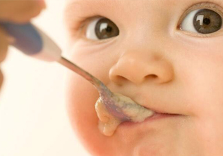 蘋果泥可以和米粉一起吃嗎？蘋果泥的功效與作用