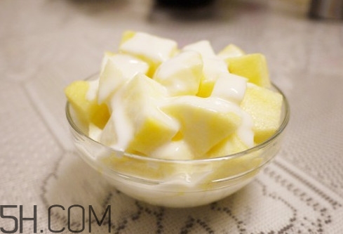 蘋果泥可以祛斑嗎？蘋果泥幾個(gè)月寶寶可以吃