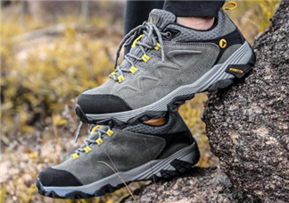 登山鞋買高幫還是低幫？登山鞋買小了怎么辦？