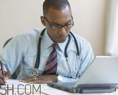 前列腺癌要化療嗎？前列腺癌要切除睪丸嗎？