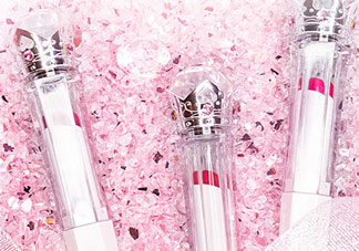 人魚(yú)之水鉆石口紅色號(hào)_人魚(yú)之水鉆石口紅試色圖