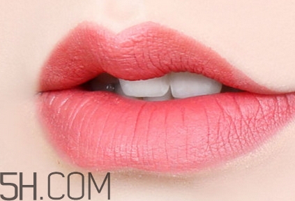 紀(jì)梵希305和304哪個(gè)好看？紀(jì)梵希305和304試色對(duì)比