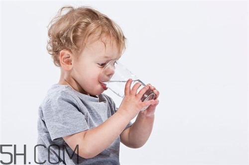 小孩咳嗽有痰怎么辦？小孩咳嗽怎么辦？