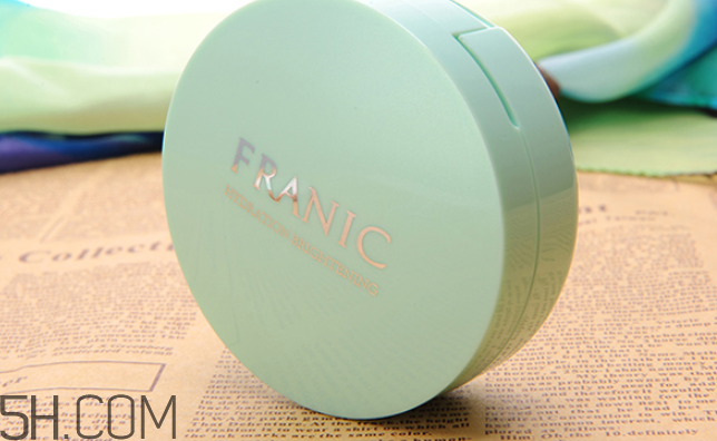 法蘭琳卡水潤亮采無瑕氣墊粉凝霜 法蘭琳卡水潤亮采無瑕氣墊粉凝霜