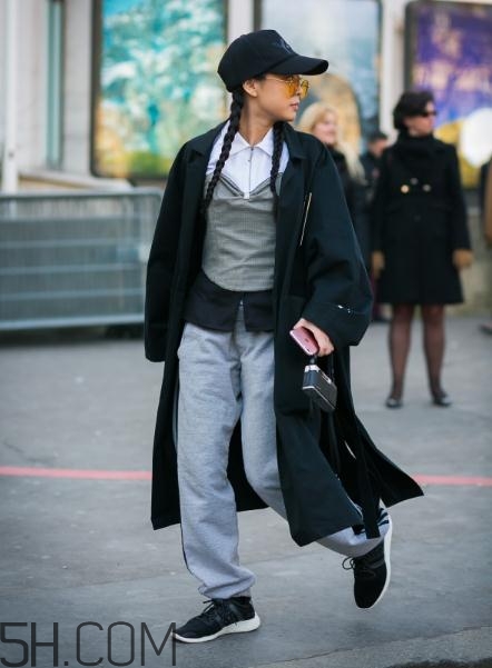 冬天運(yùn)動(dòng)褲配什么鞋子？冬天穿運(yùn)動(dòng)褲怎樣搭配鞋子？