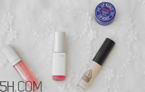 咬唇妝用什么顏色的口紅 不同咬唇妝的畫法 咬唇妝用什么顏色的口紅 不同咬唇妝的畫法