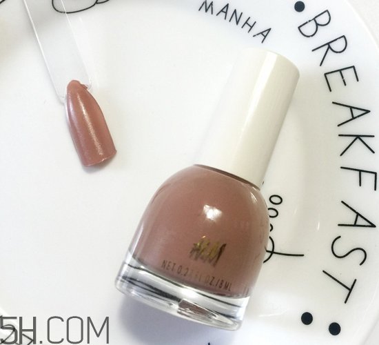 裸粉色指甲油推薦 裸色美甲教程 裸粉色指甲油推薦 裸色美甲教程