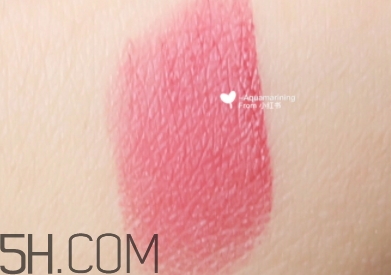 tf口紅干嗎？tf口紅滋潤(rùn)和啞光區(qū)別