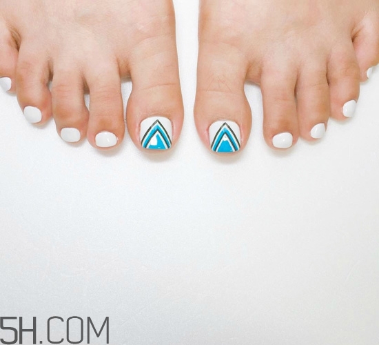 腳部個(gè)性美甲圖片大全 紅色腳指甲美甲圖片 腳部個(gè)性美甲圖片大全 紅色腳指甲美甲圖片