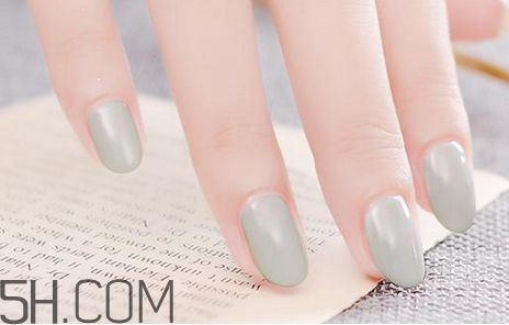 芭比膠是什么？指甲油怎么涂不掉色？