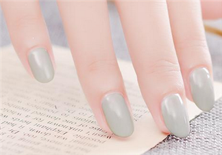 芭比膠是什么？指甲油怎么涂不掉色？