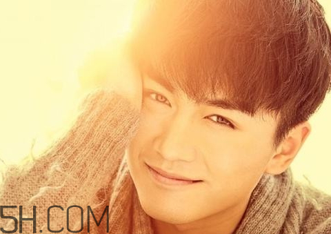 說(shuō)男生是中央空調(diào)什么意思 女人說(shuō)男人是中央空調(diào)是什么意思 說(shuō)男生是中央空調(diào)什么意思 女人說(shuō)男人是中央空調(diào)是什么意思