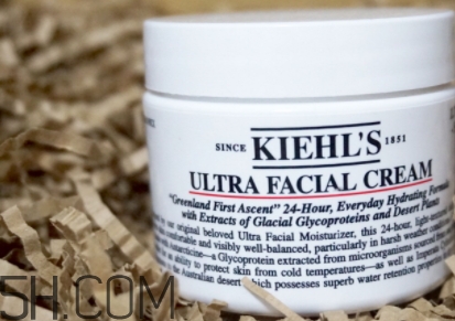 科顏氏高保濕面霜刺痛正常嗎？科顏氏高保濕面霜長(zhǎng)脂肪粒