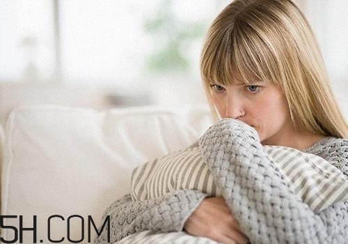 青春期焦慮癥的病因有哪些？患上青春期焦慮癥該怎么辦？